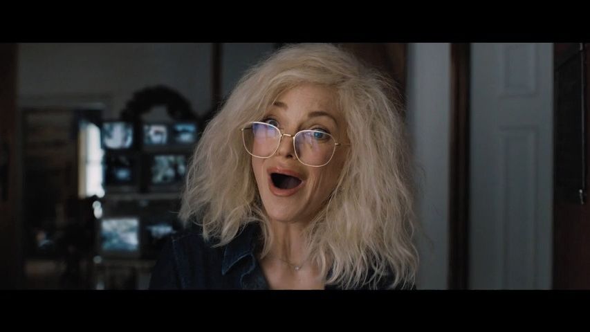 „Jsem republikánka, mám být rasistka.“ Scary Movie si na korektní humor nehraje